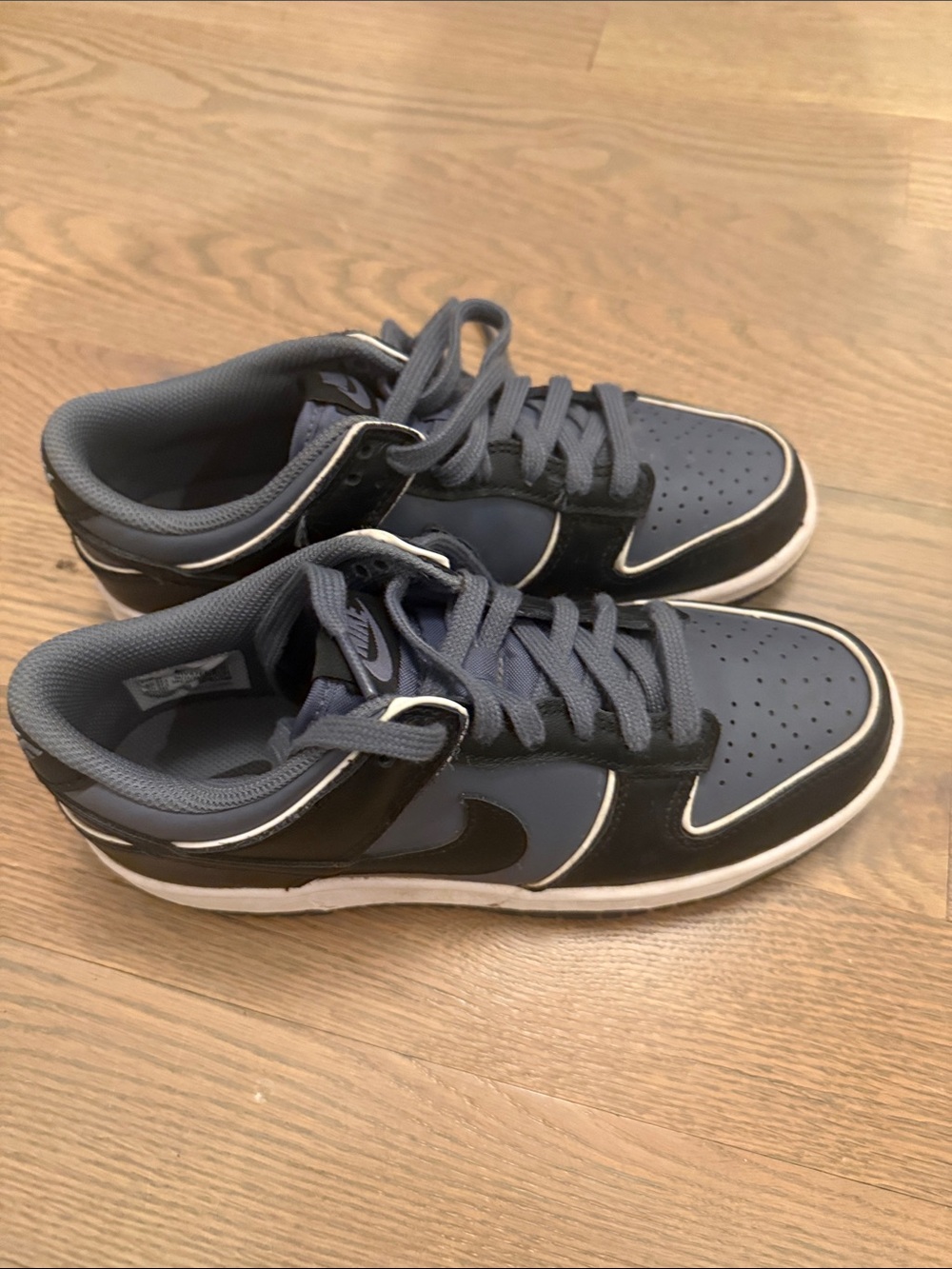 Nike Low-Top Sneakers in Gray and Black